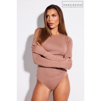 Anna Russo Kims body, bézs