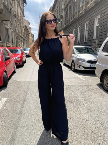 La Chére Laila vállán kötős overál, fekete
