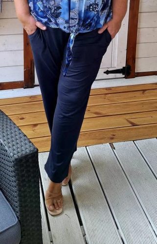 Fashion by Nono Léna bővebb szárú nadrág, sötétkék
