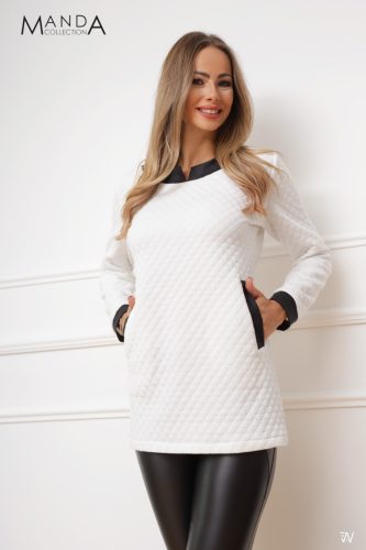 Manda Loréna anyagában mintás tunika, fehér